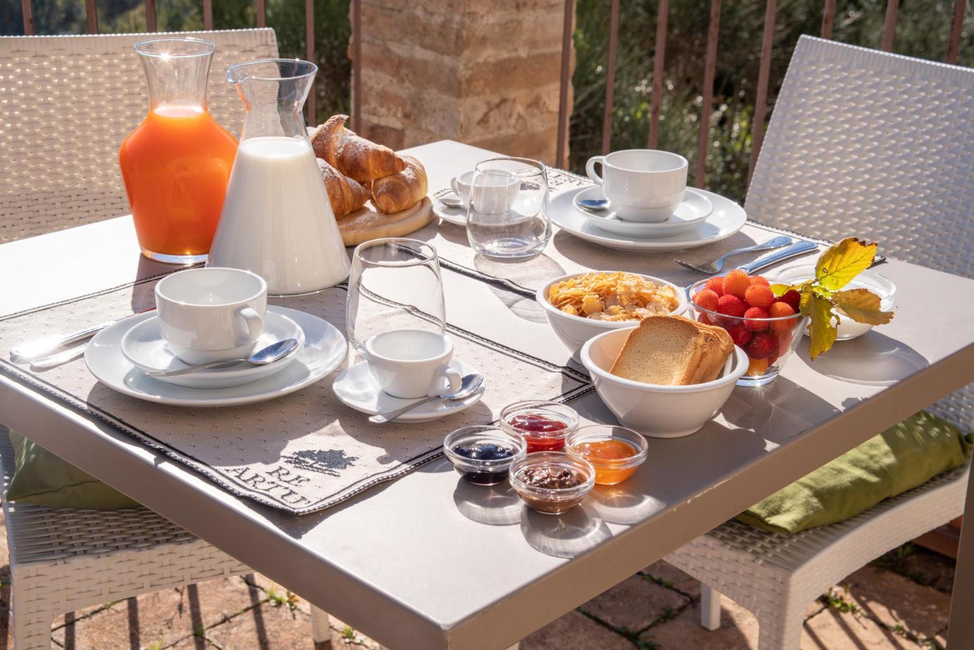 Re Artu Assisi Country Lifestyle Aparthotel Εξωτερικό φωτογραφία