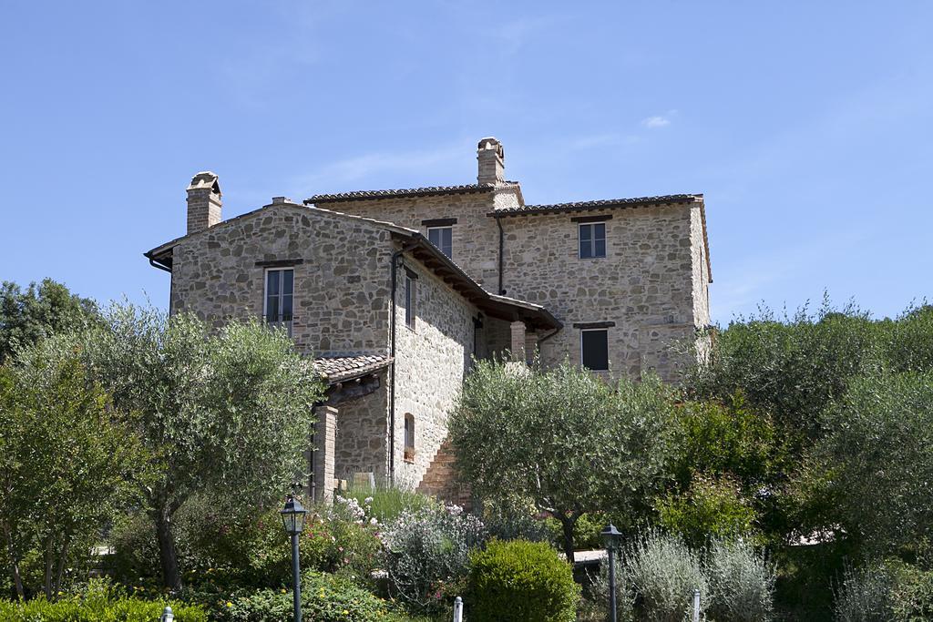 Re Artu Assisi Country Lifestyle Aparthotel Εξωτερικό φωτογραφία